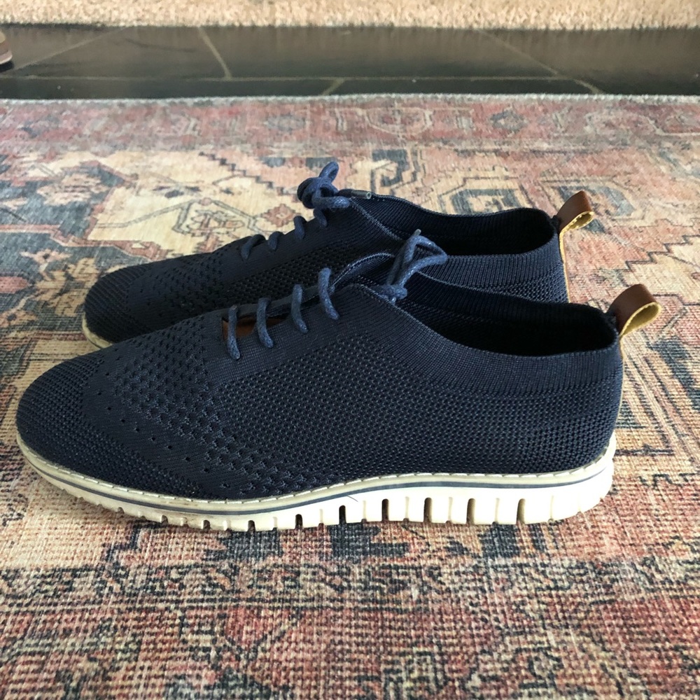 Size 5 youth boys Steve Madden shoes